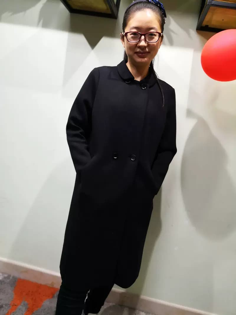 YUN韫2025冬季新品女装翻领双排扣长款空气棉外套经典女风衣 5622