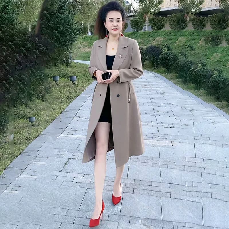 妈妈风衣女中长款洋气2026年春季新款时尚高贵夫人中老年女士外套