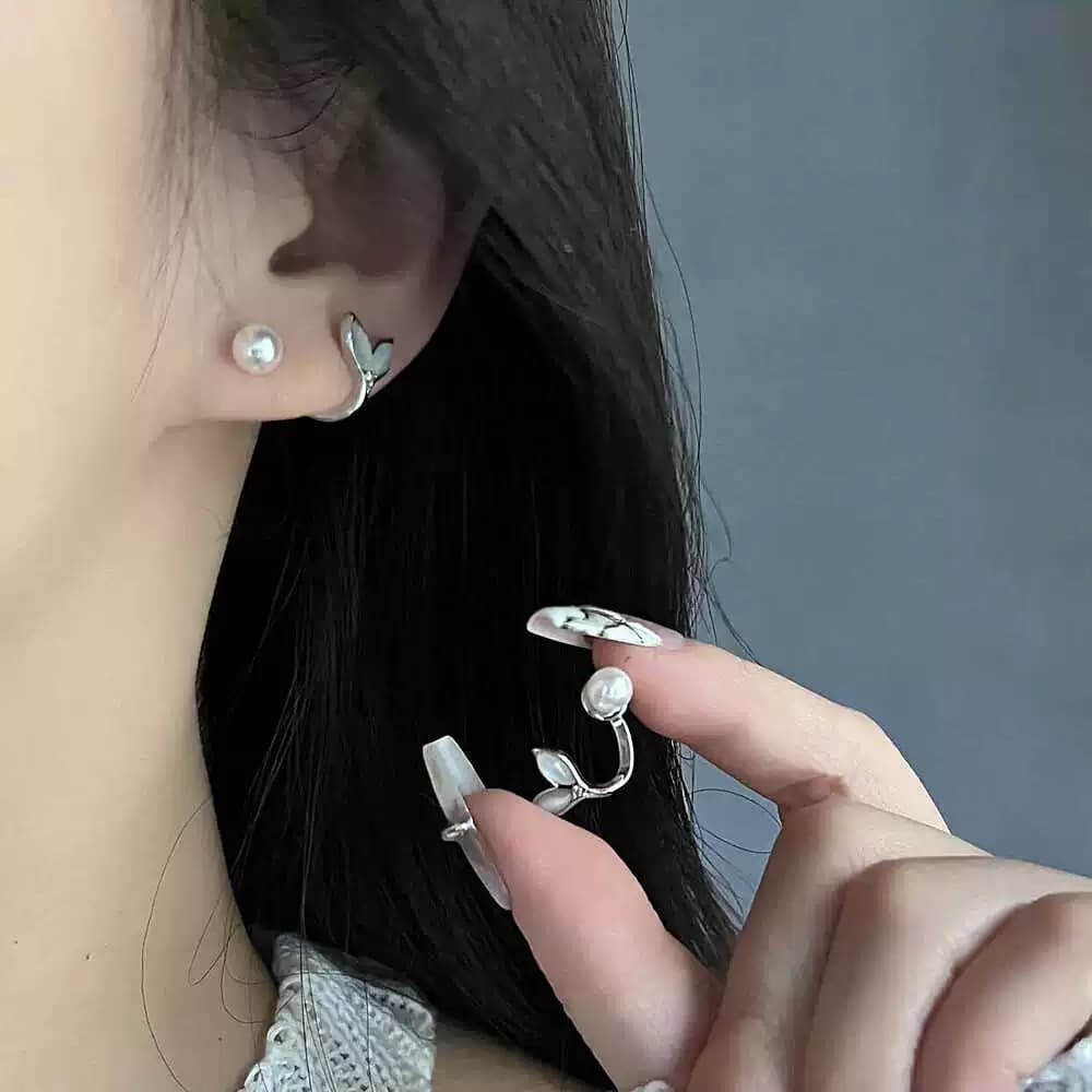 轻奢猫眼鱼尾珍珠耳环2024新款爆款耳钉女小众设计感百搭时尚耳饰