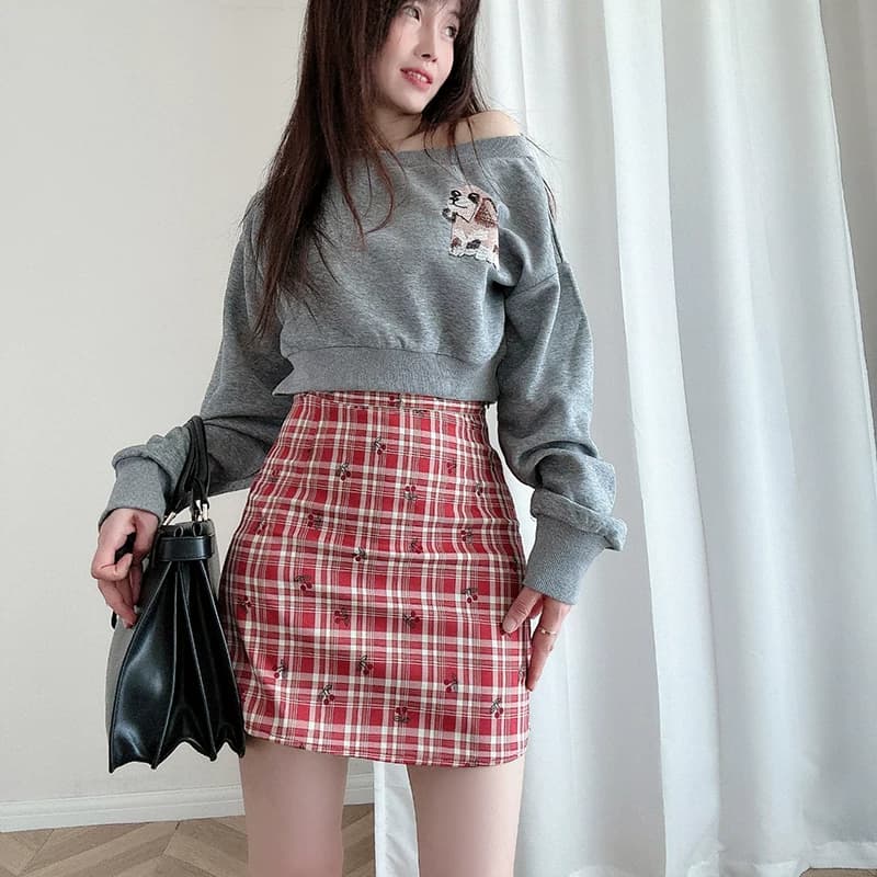 XJLYHZX红色樱桃格纹短裙复古小众春夏a字减龄高腰百搭半身裙女