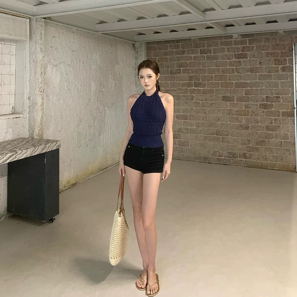 sunn21 美式复古设计感针织无袖挂脖背心新款夏季外穿露背短上衣