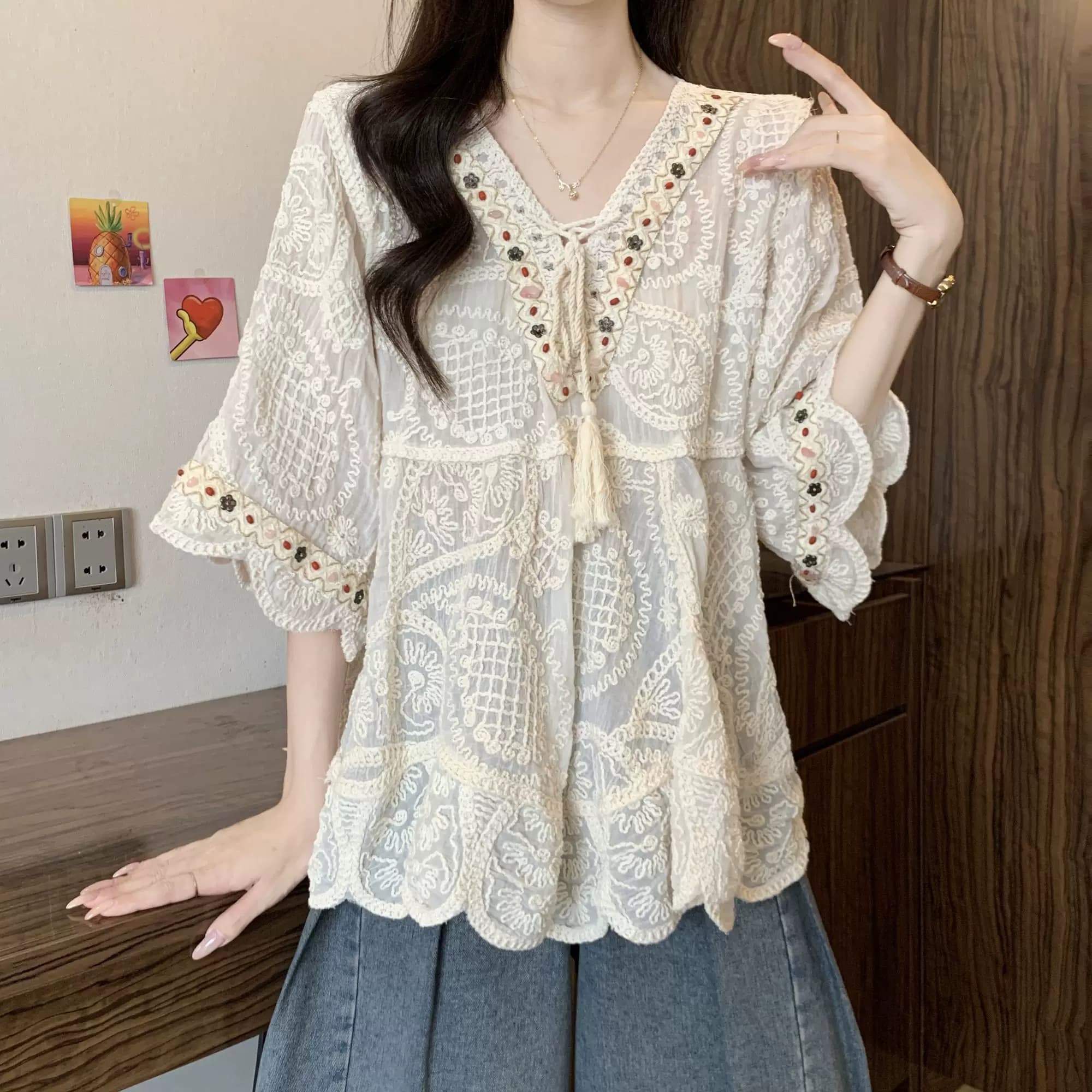 2025夏季新款波西米亚刺绣蕾丝上衣女薄款大码胖mm独特防晒衣罩衫