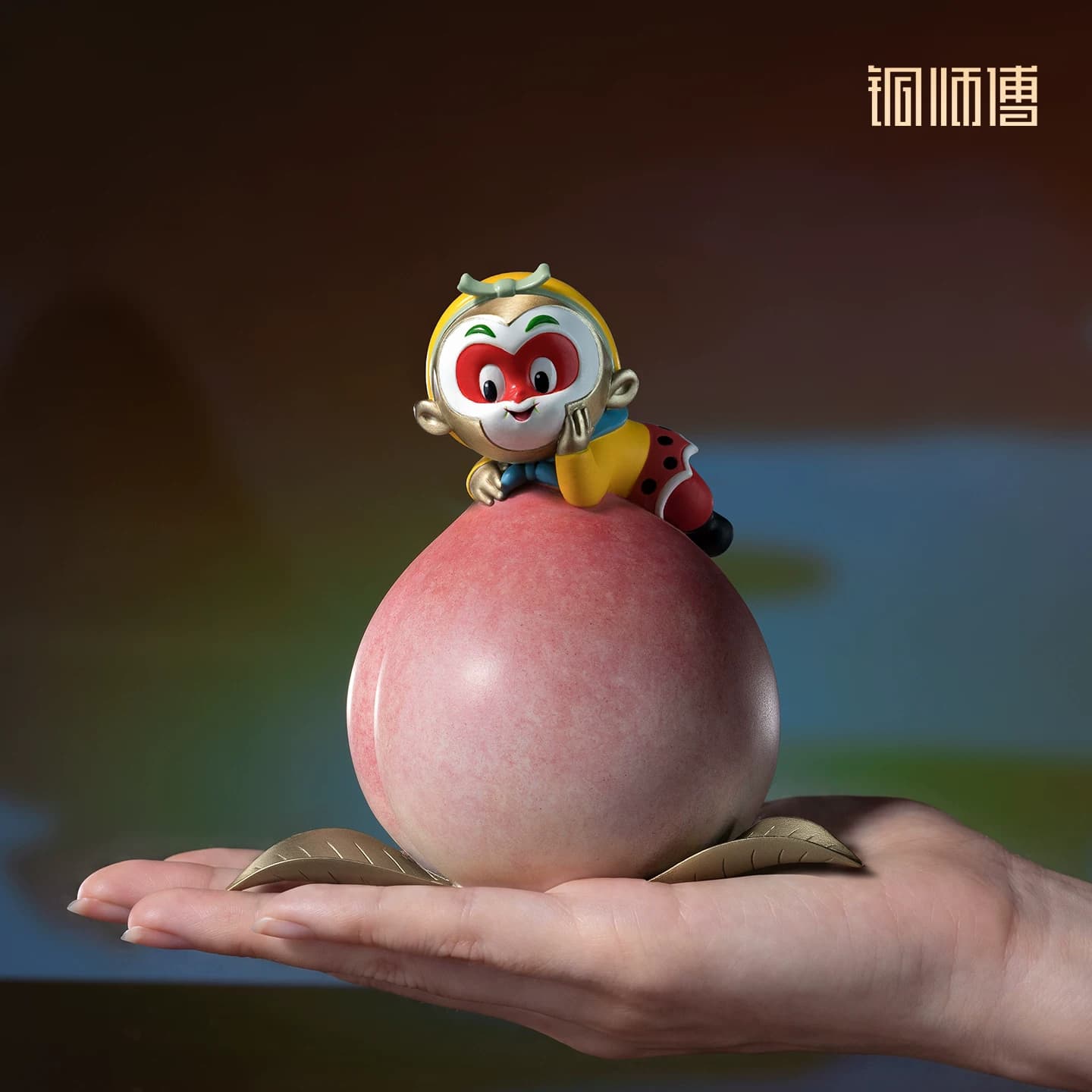 铜师傅《大闹天宫之悟空戏桃》正版授权 孙悟空齐天大圣铜摆件 - 缩略图5