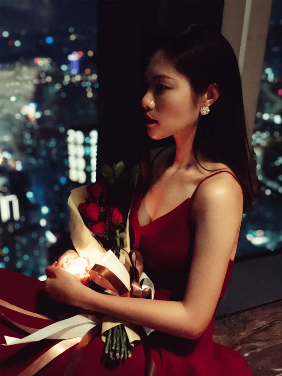黑色吊带裙小礼服性感心机小黑裙复古长裙气质收腰赫本收腰连衣裙 - 缩略图2