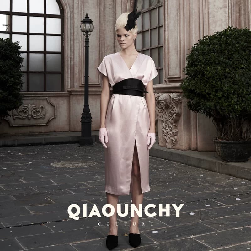 桃花 QIAOUNCHY俏云曦｜国风高定交叉式束腰高级缎面连衣裙 - 缩略图4