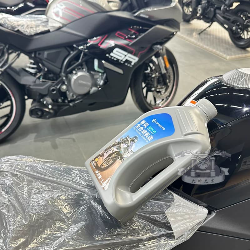 春风原厂机油全合成10W-40狒狒125NK650MT450国宾摩托车250SR机油 - 缩略图4