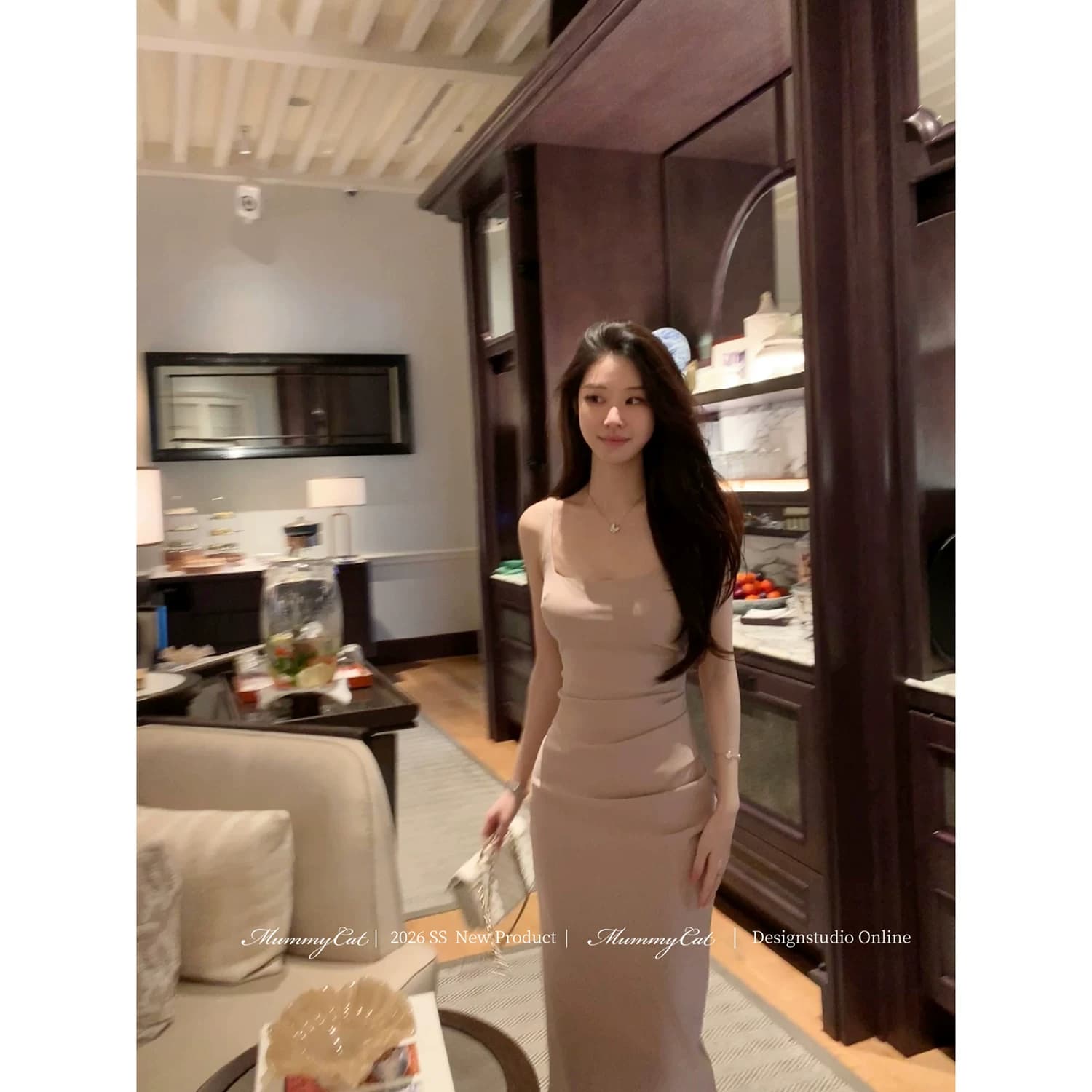 Mummy Cat 下蛋喵【你比日落温柔】26新品褶皱包臀弹力吊带连衣裙 - 缩略图5