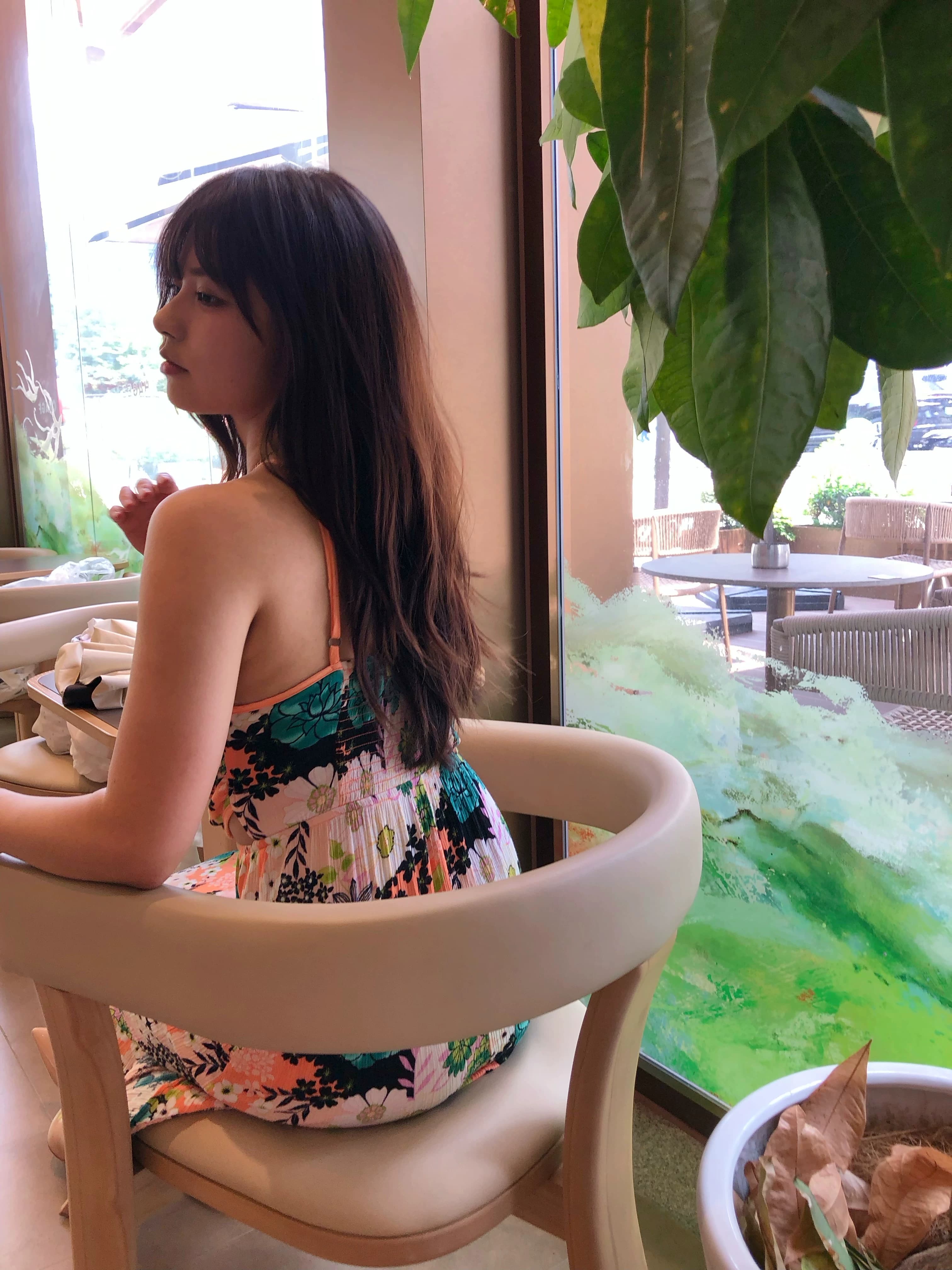 夏季约会旅游复古褶皱清凉露背低胸侧露腰挂脖交叉吊带两穿连衣裙 - 缩略图4