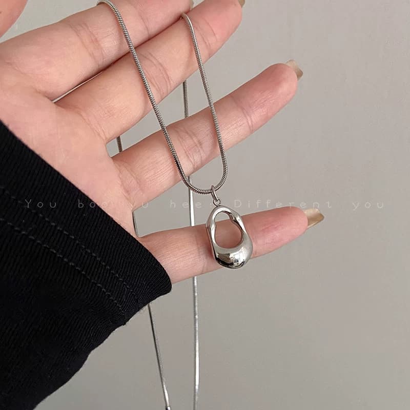 银色水滴吊坠项链女简约长款轻奢钛钢不掉色装饰毛衣链高级感配饰 - 缩略图2