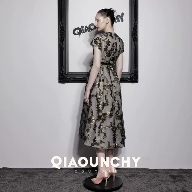 欧洲进口提花料 QIAOUNCHY俏云曦｜新梅上枝头复古金丝提花连衣裙 - 缩略图4