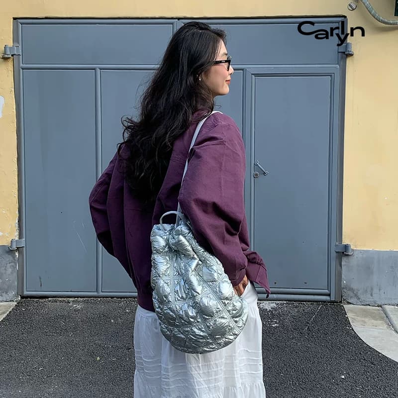 【王玉雯同款】Carlyn CLOVER BACKPACK大容量云朵双肩包通勤背包 - 缩略图4