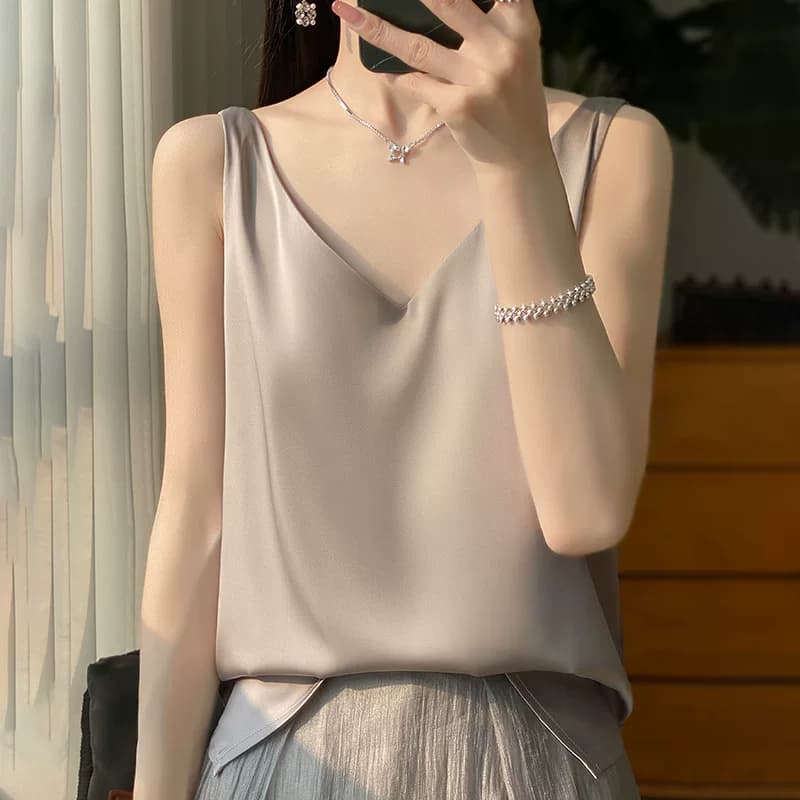 缎面吊带背心女洋气内搭西装新款春夏V领缎面打底性感美背上衣T - 缩略图2