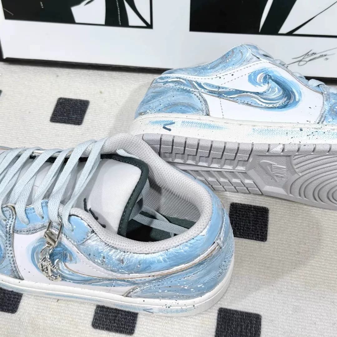 耐克球鞋定制Nike Air Jordan1海洋之蓝手绘涂鸦低帮篮球鞋 - 缩略图3