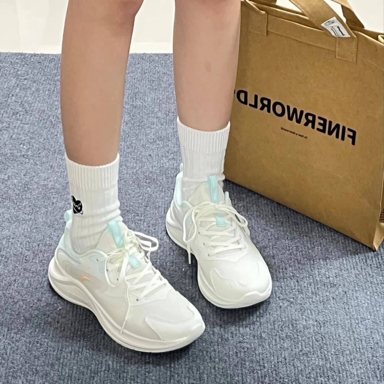 安踏漫步跑鞋女2024夏季新款跑鞋轻便减震透气软底运动鞋女跳绳鞋 - 缩略图3