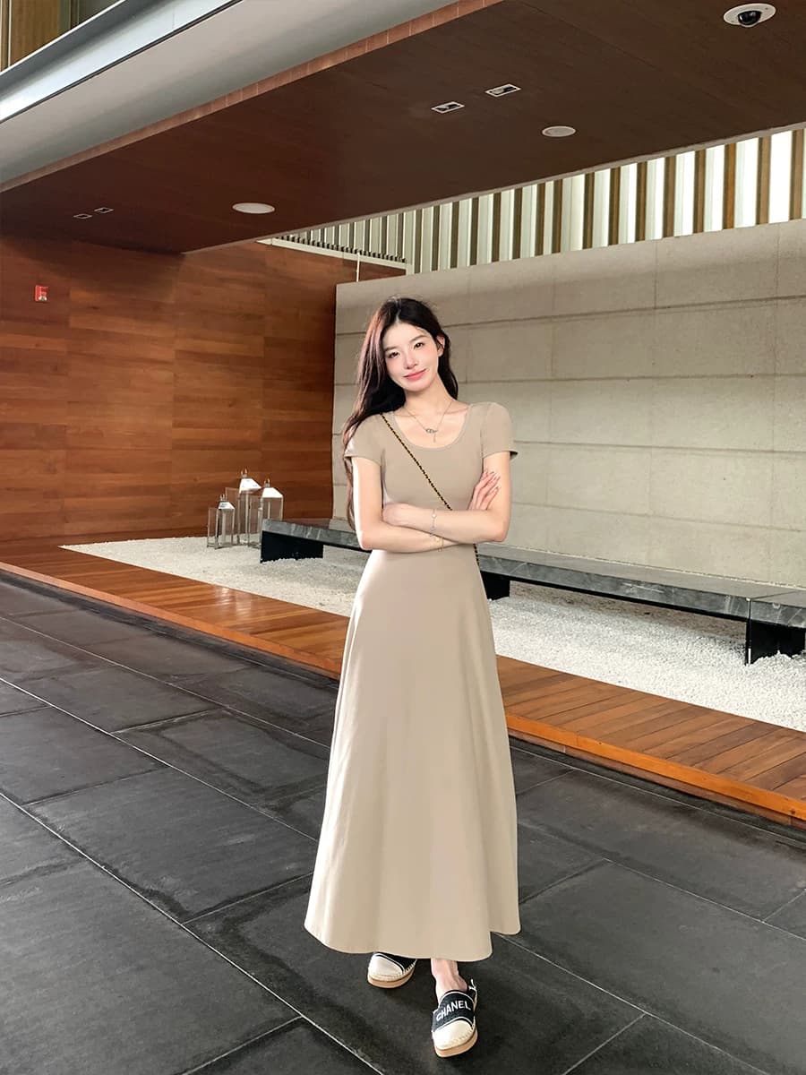 alex stevens气质纯色修身短袖连衣裙女春夏季垂感中长款大摆裙子 - 缩略图2