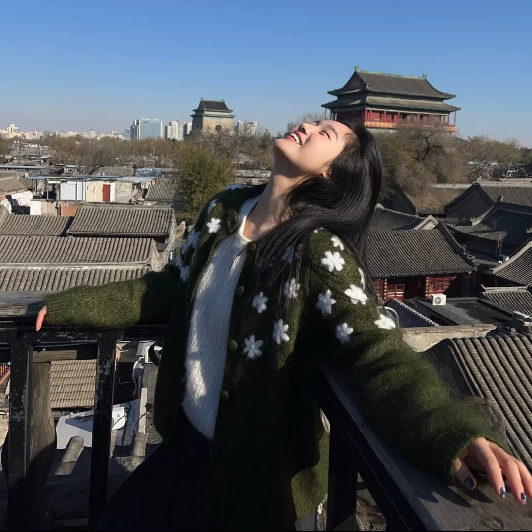 超显白！刺绣绿色花朵毛衣开衫女秋季新款韩版宽松针织衫上衣外套 - 缩略图4
