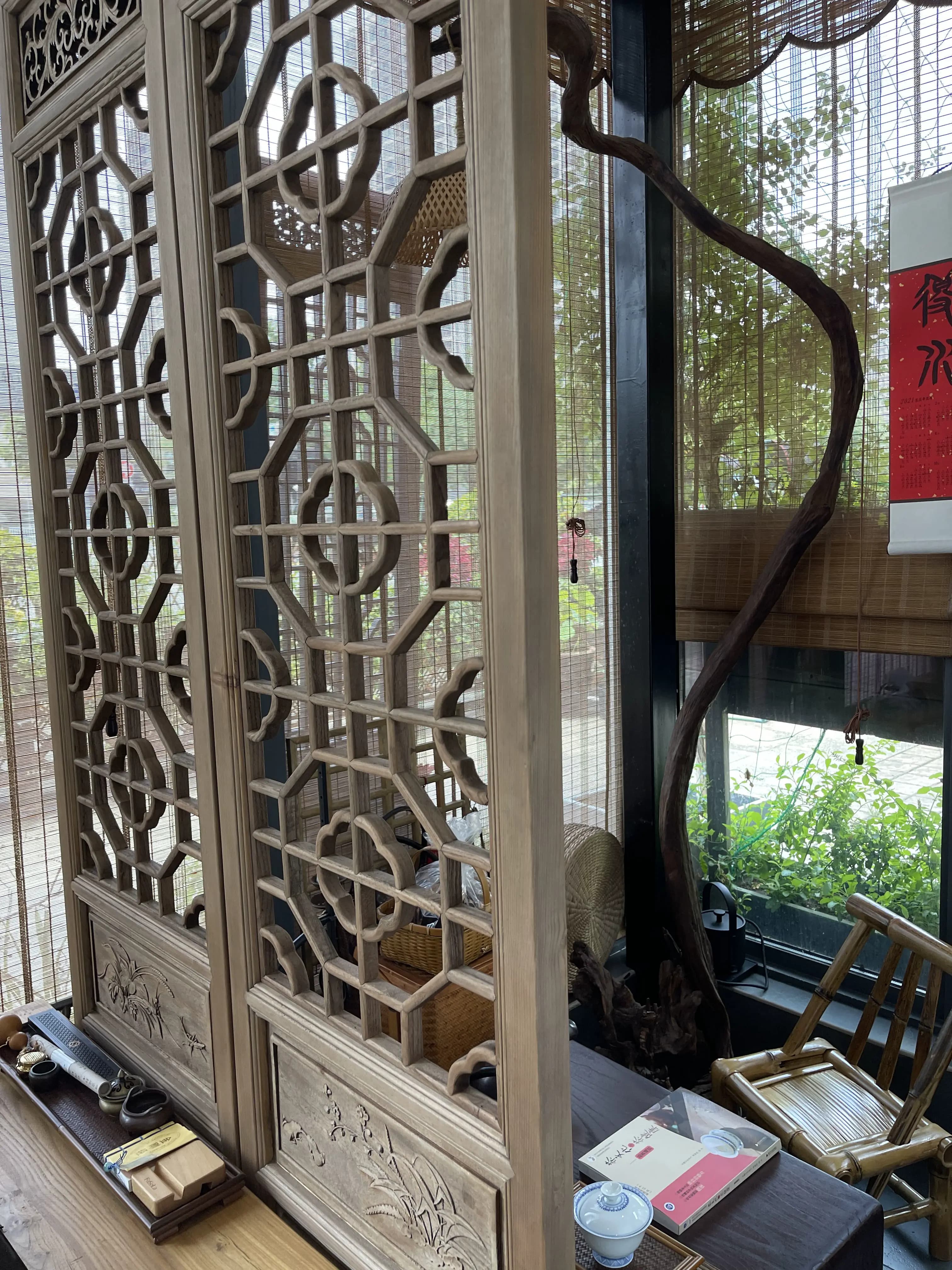 中式做旧屏风客厅实木隔断装饰可折叠移动仿古花格屏风办公室玄关 - 缩略图2