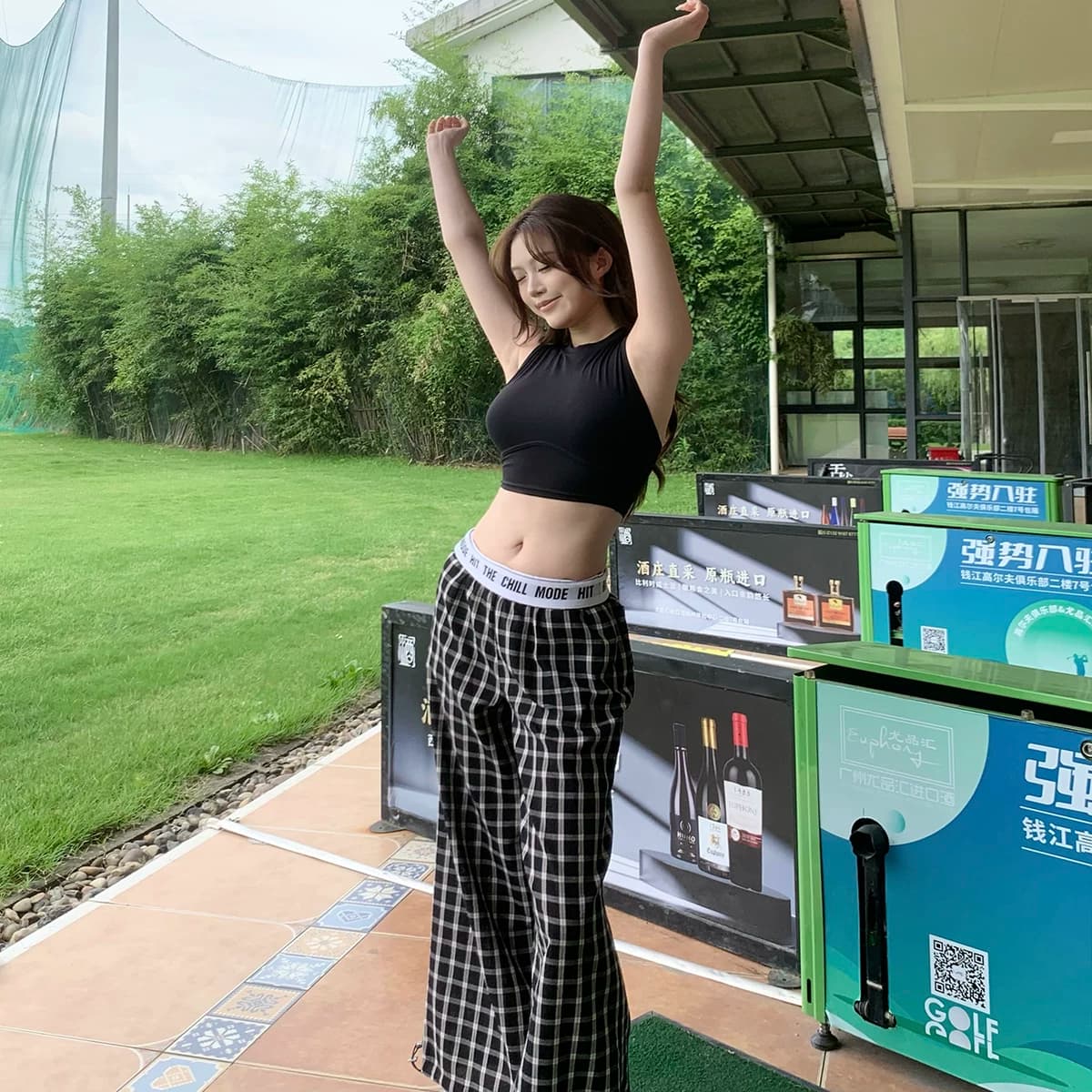 sunn21黑色紧身无袖背心夏季新款辣妹气质修身显瘦短款上衣 - 缩略图2