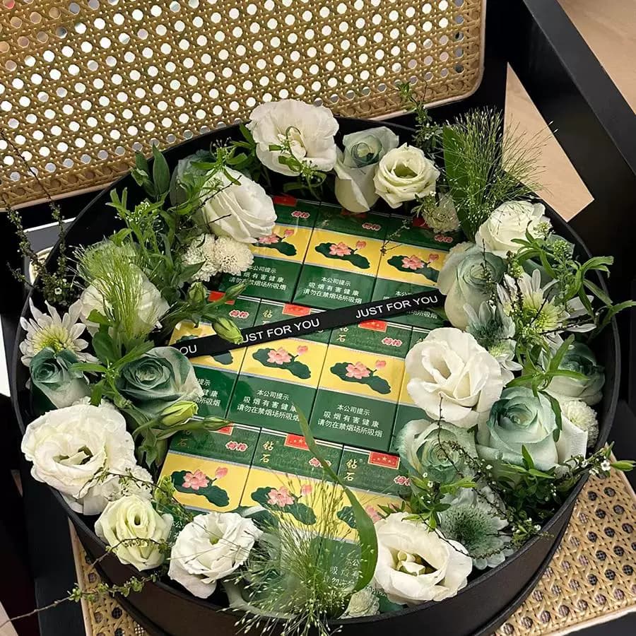 生日送男友礼物香烟礼盒DIY材料包全套大号圆形鲜花礼品盒空盒男 - 缩略图5