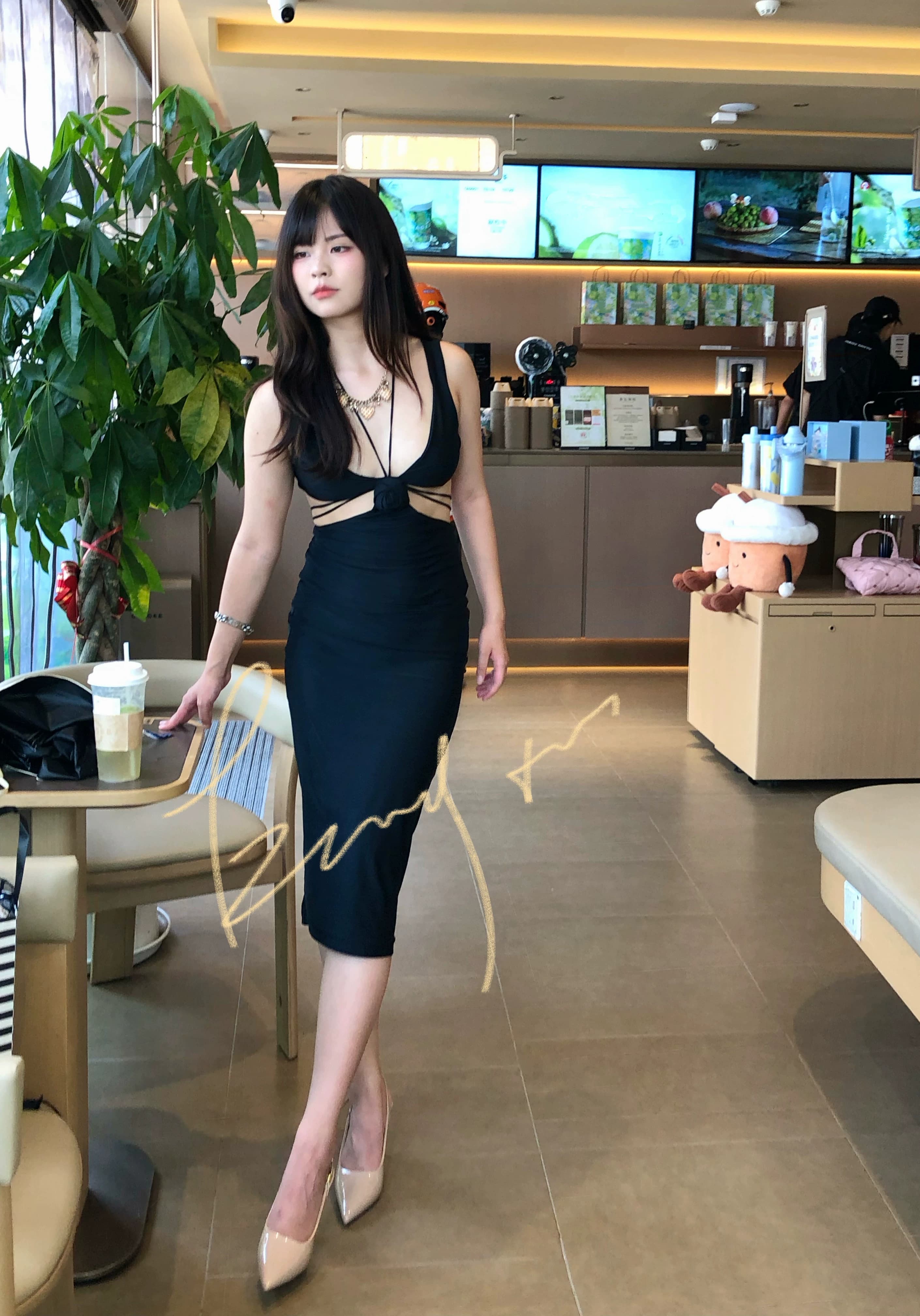 夏季挂脖露腰露背性感包臀绑带绷带约会走秀宴会礼服紧身连衣裙 - 缩略图5