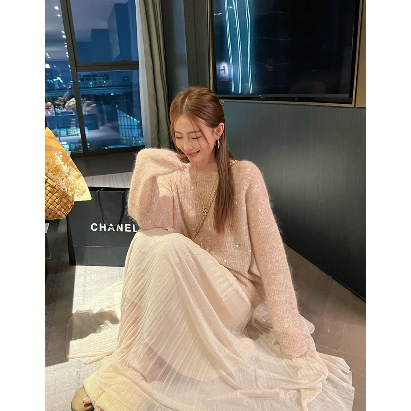 SG/杨依姗 FW浮光星影 细闪烫钻仙气百搭百褶纱半身裙女秋季新款 - 缩略图3