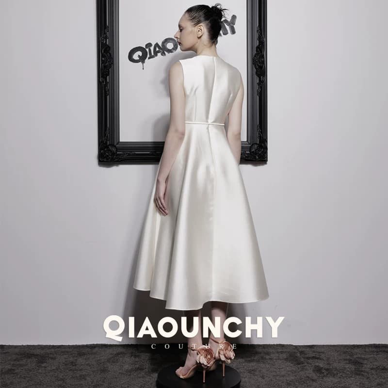 一见倾心 QIAOUNCHY俏云曦｜法式杏色收肩小圆领高腰优雅连衣裙 - 缩略图3