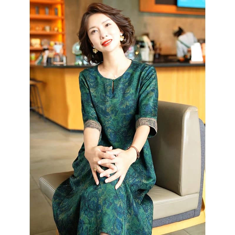 2026夏季新款杭州丝绸非遗香云纱妈妈连衣裙女桑蚕丝真丝大牌裙子 - 缩略图3