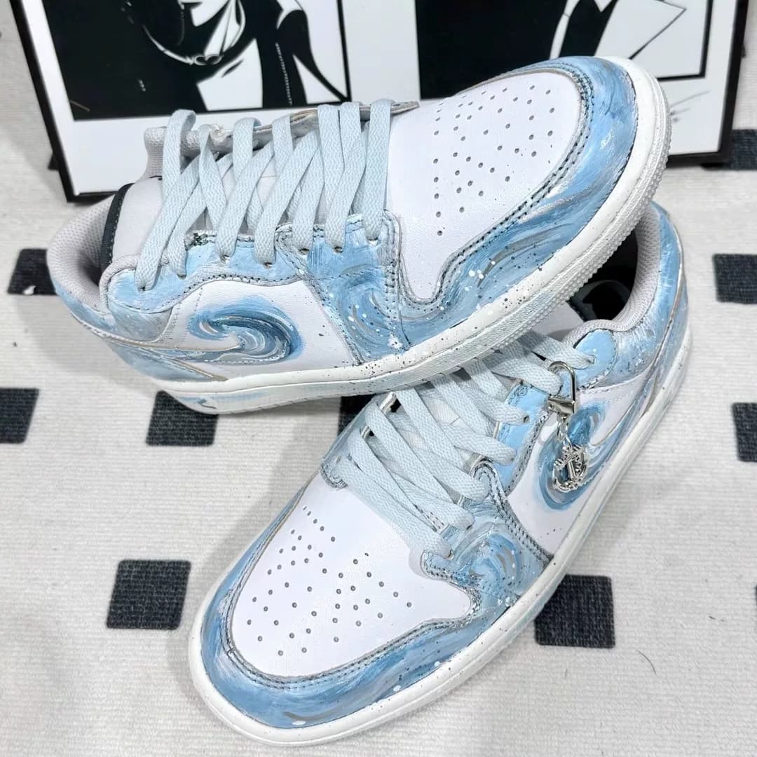 耐克球鞋定制Nike Air Jordan1海洋之蓝手绘涂鸦低帮篮球鞋 - 缩略图2