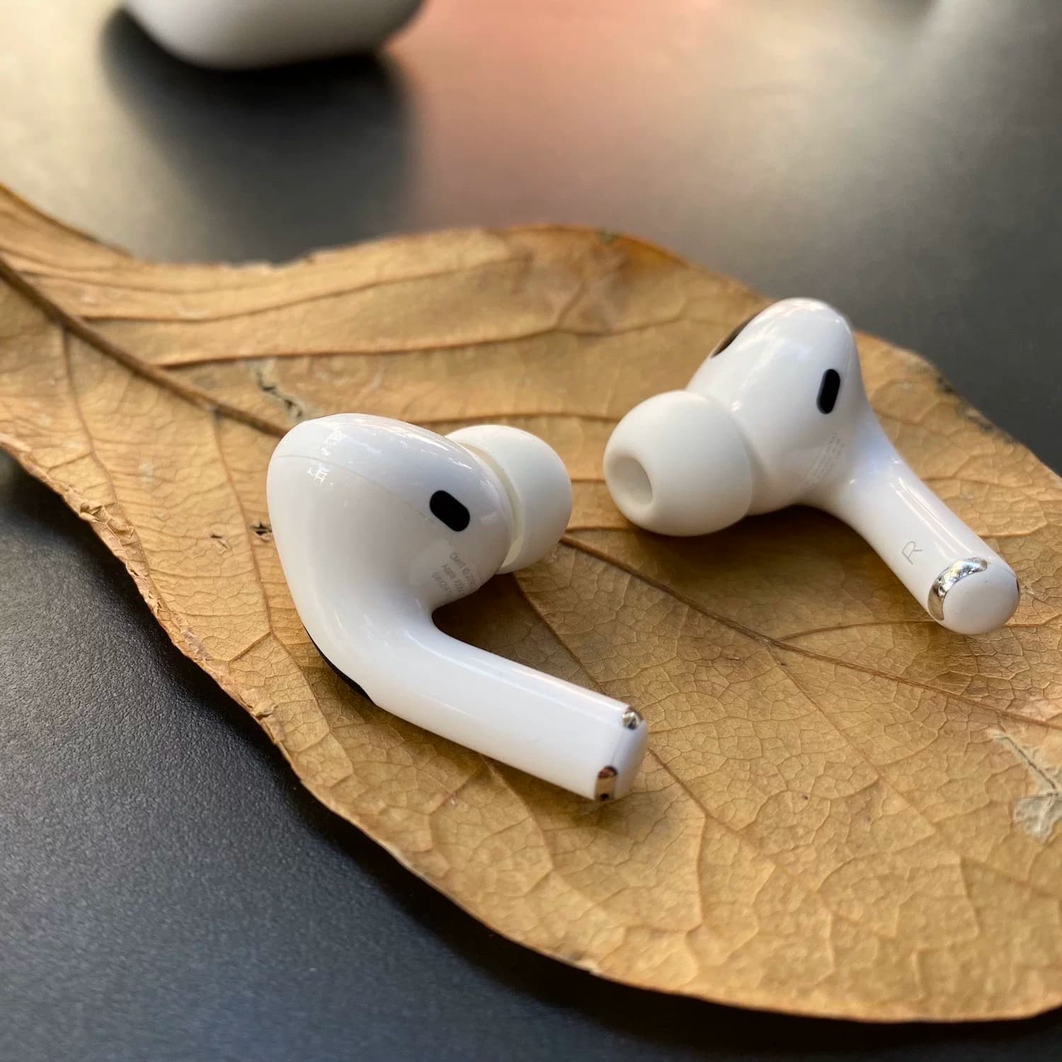 Apple/苹果 AirPods2 pro3/2蓝牙3/4代耳机补配降噪单只充电盒R/L - 缩略图5