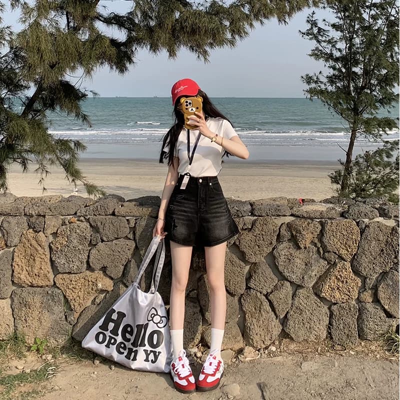 断码清仓/特惠福利短裤短裙合集宽松显瘦牛仔短裤短裙 - 缩略图3
