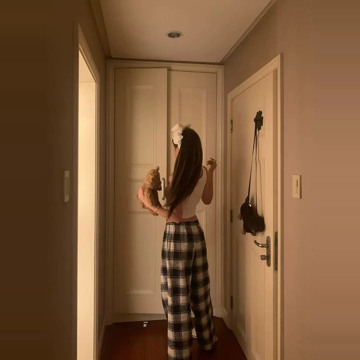 sunn21 美式复古格子裤女早春新款低腰显瘦设计感抽绳直筒阔腿裤 - 缩略图5