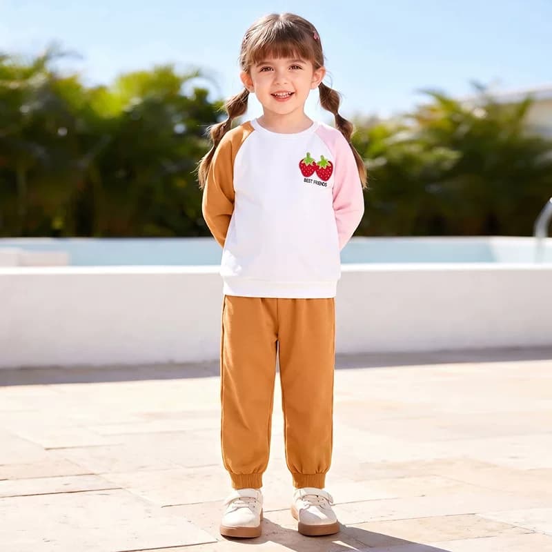 2026新款纯棉儿童卫衣套装女童草莓刺绣长袖上衣长裤卡通风运动服 - 缩略图4