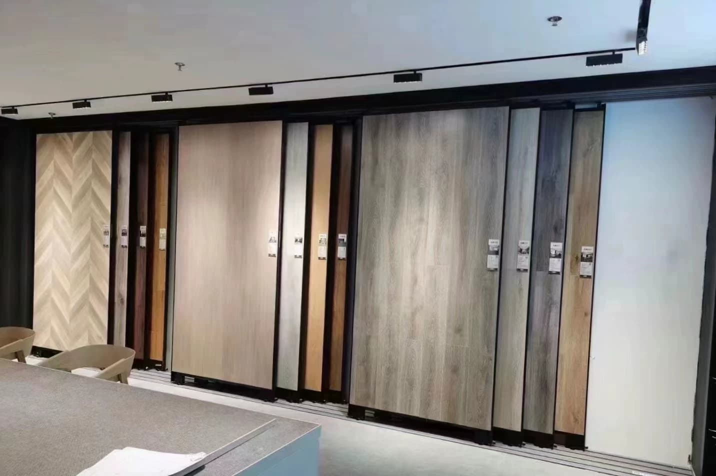 瓷砖岩板推拉展示架木地板陶瓷石材大板可调节宽度多功能立式展柜 - 缩略图4