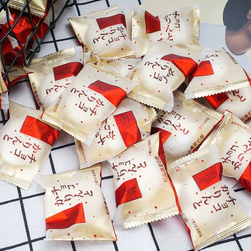 龙客和风爆浆奶酪果汁软糖网红小零食休闲糖果草莓夹心棉花糖喜糖 - 缩略图4