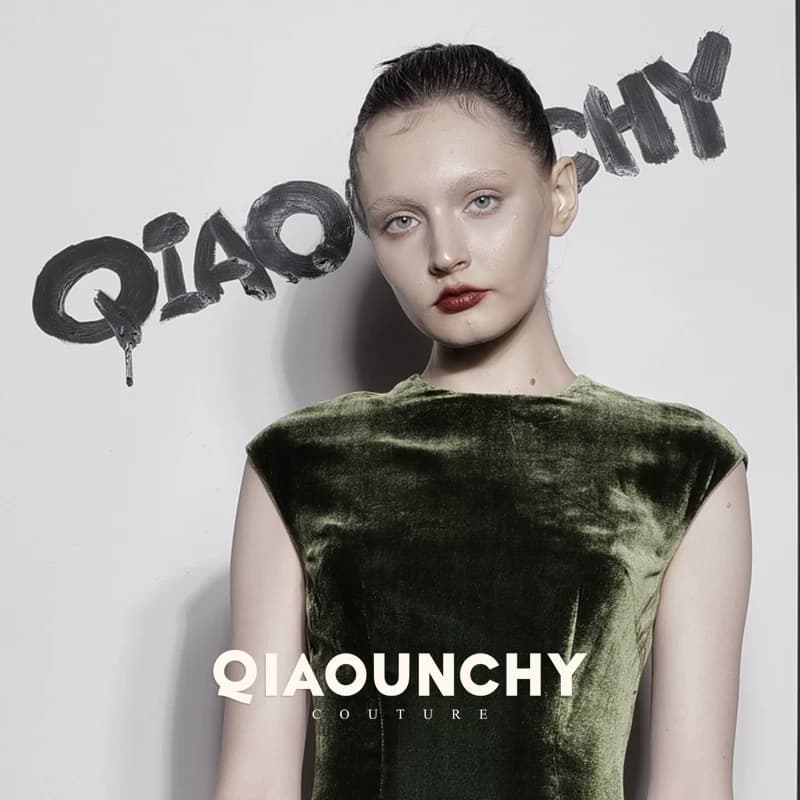 法式优雅 QIAOUNCHY俏云曦｜橄榄绿真丝丝绒法式抹袖修身连衣裙 - 缩略图2