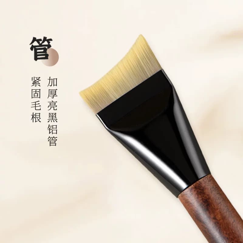 刷尔美月牙粉底刷扁头斜弯刀不宜吃粉超薄无痕敏感肌底妆化妆刷 - 缩略图4