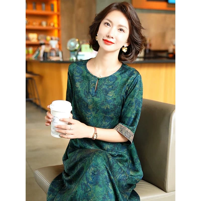 2026夏季新款杭州丝绸非遗香云纱妈妈连衣裙女桑蚕丝真丝大牌裙子 - 缩略图2