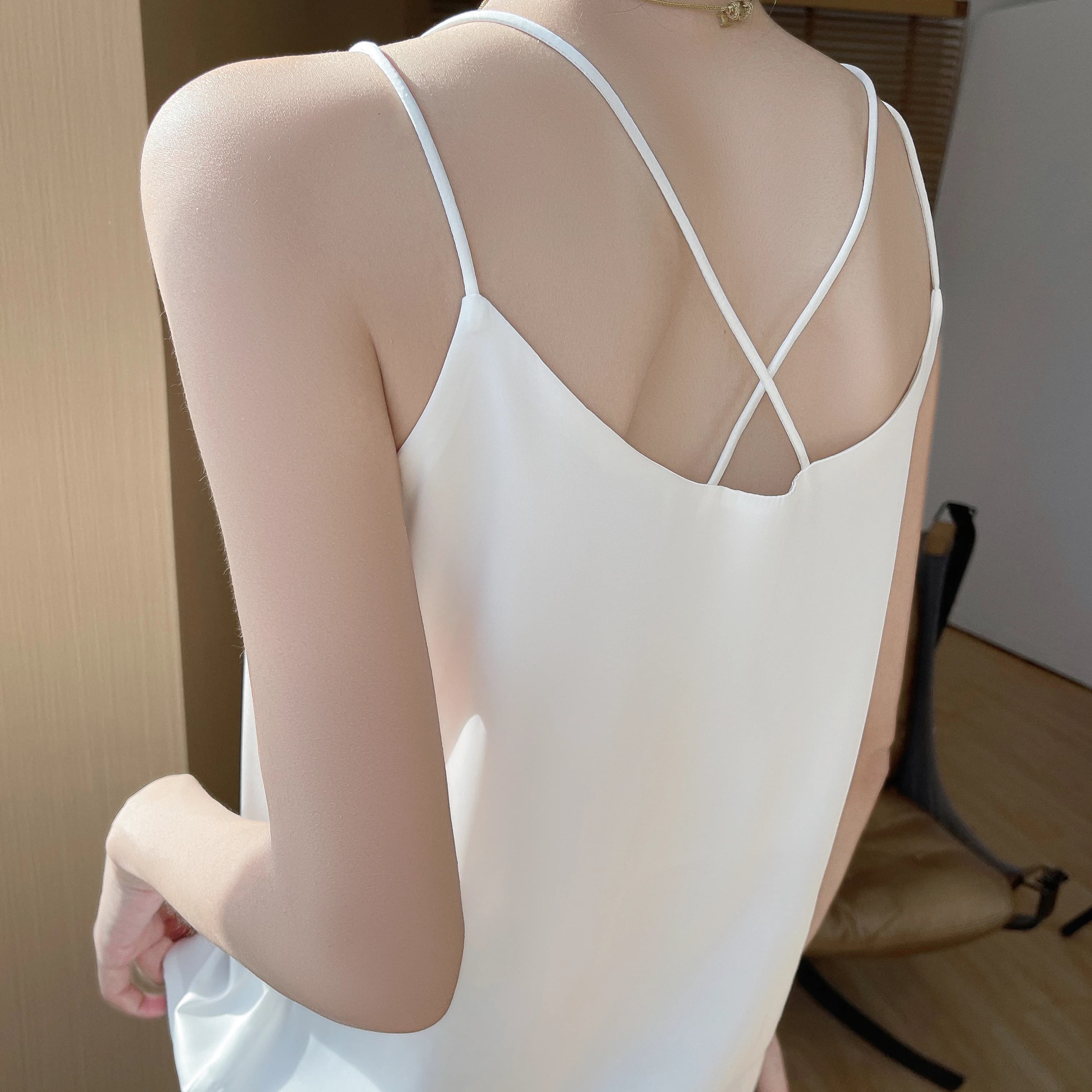 仿真丝吊带背心女内搭白色美背醋酸缎面上衣夏季西装桑蚕丝打底衫 - 缩略图3