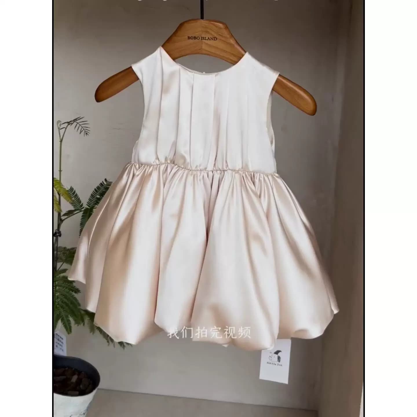 女童公主裙背心裙春夏儿童百天周岁礼服蝴蝶结花苞裙香槟色连衣裙 - 缩略图2