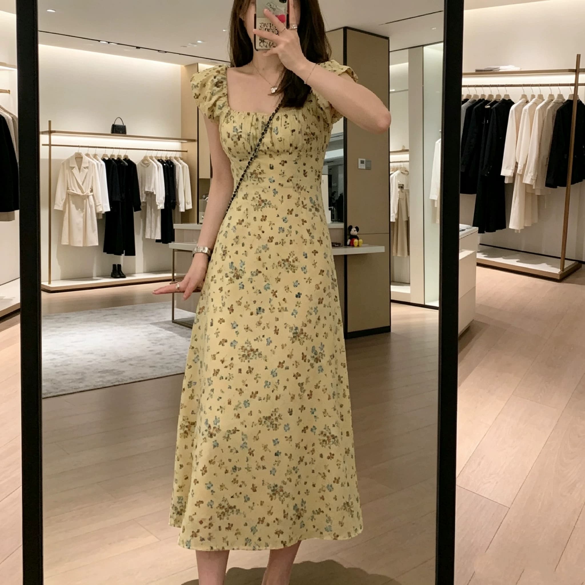 灯笼袖碎花连衣裙女长款2026夏季新款收腰方领裙子女气质优雅短款 - 缩略图3