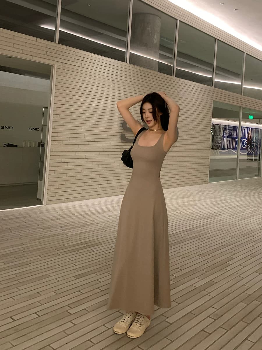 alex stevens宽肩带吊带连衣裙女春秋夏季海边度假收腰长裙子内搭 - 缩略图4