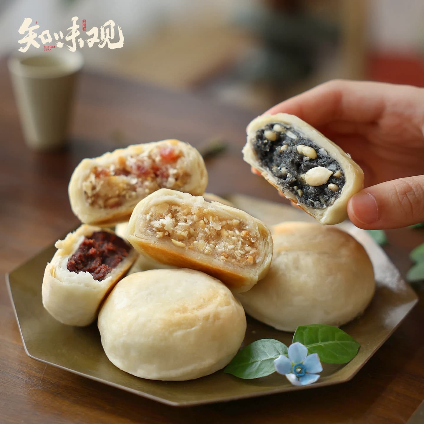 知味观苏式月饼中秋节酥皮传统老式月饼椒盐黑芝麻火腿老字号送礼 - 缩略图5