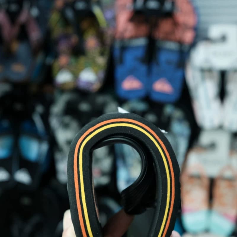 现货Quiksilver2026新款夏季男童橡胶潮牌凉拖冲浪时尚软底人字拖 - 缩略图5