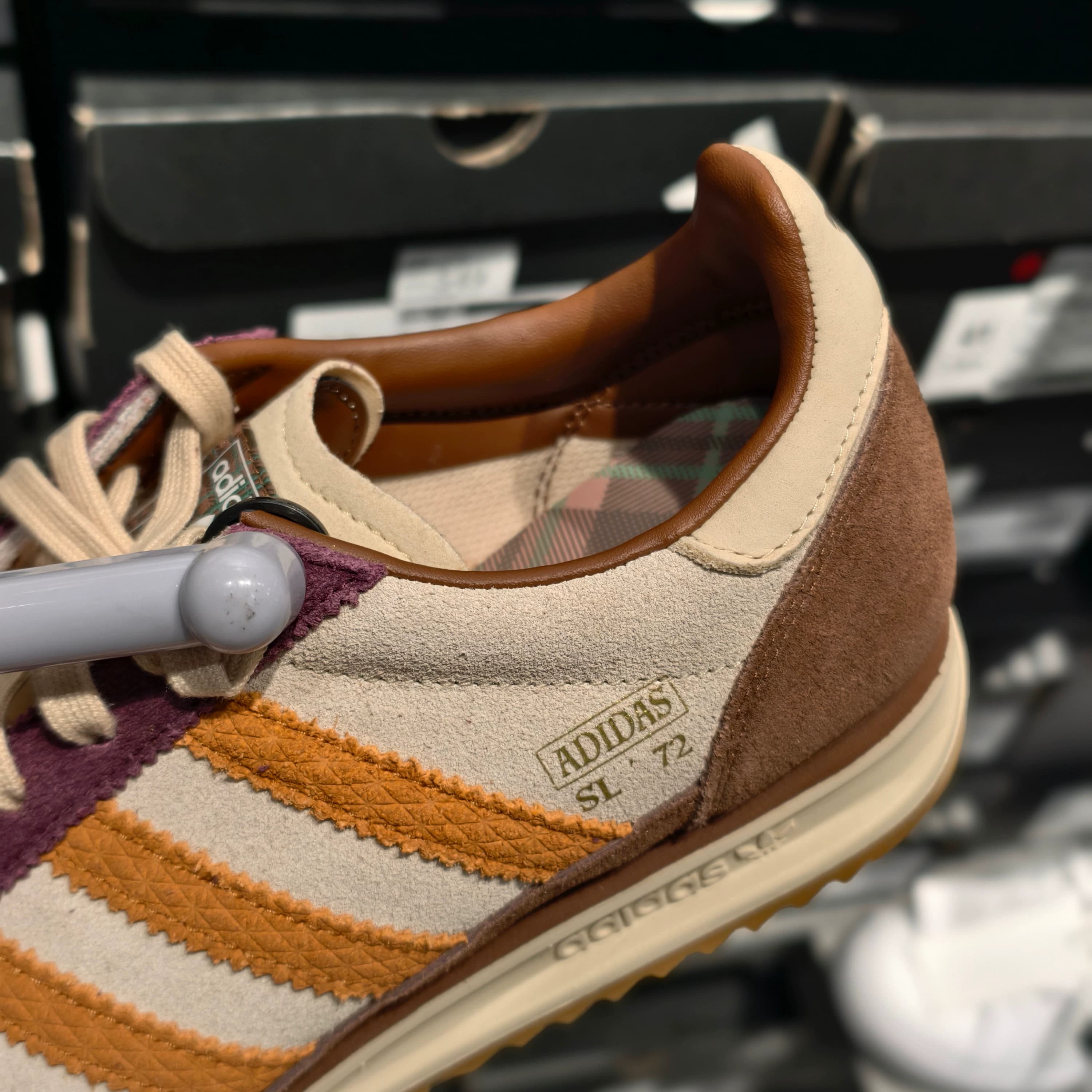 【坏蛋】adidas/阿迪达斯男女情侣阿甘低帮厚底休闲运动鞋JR6999 - 缩略图4
