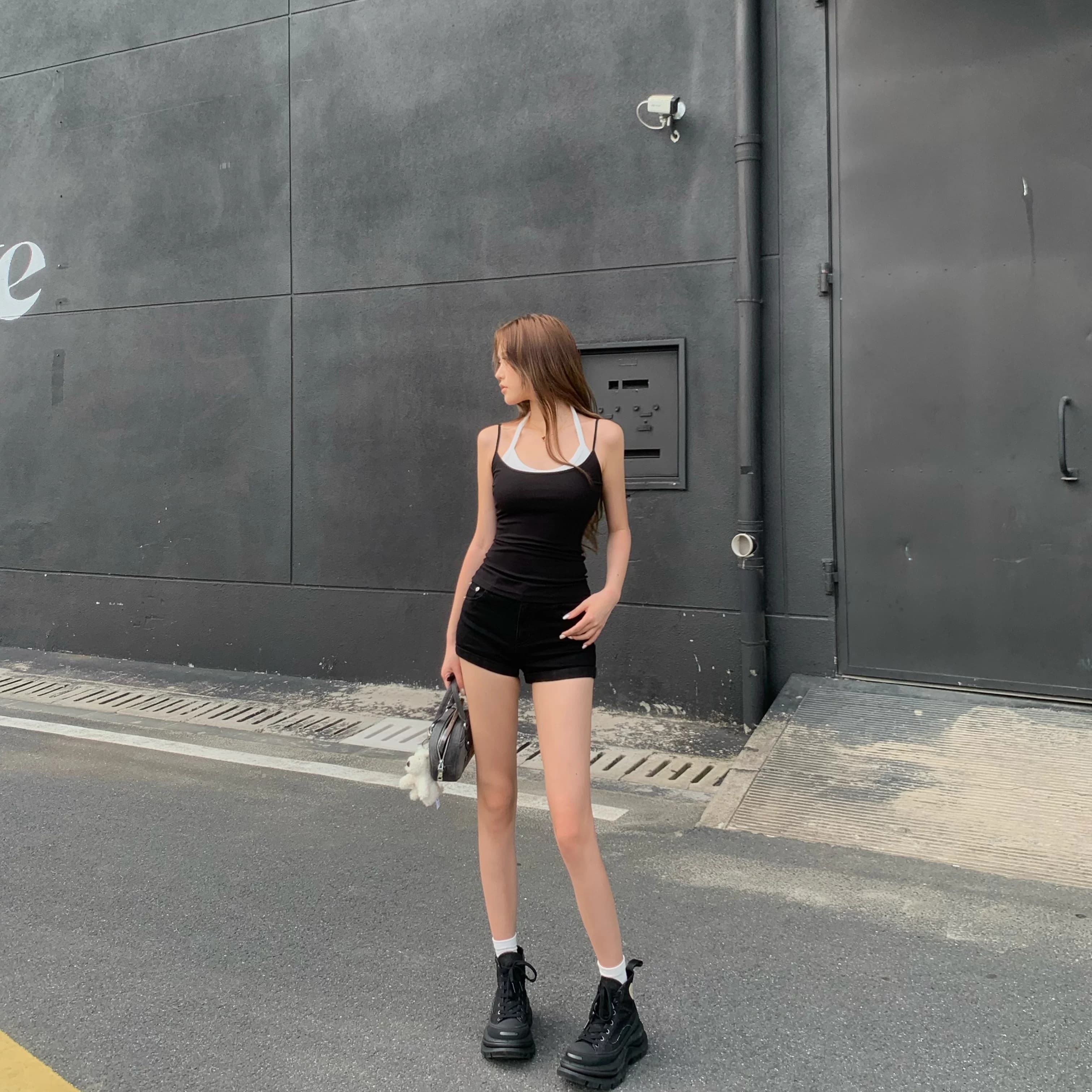 sunn21 美式复古撞色设计感挂脖吊带背心女夏季假两件修身上衣潮 - 商品图1